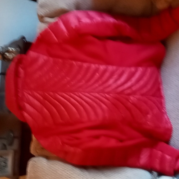 Micheal Kors puffer jacket - Picture 3 of 3